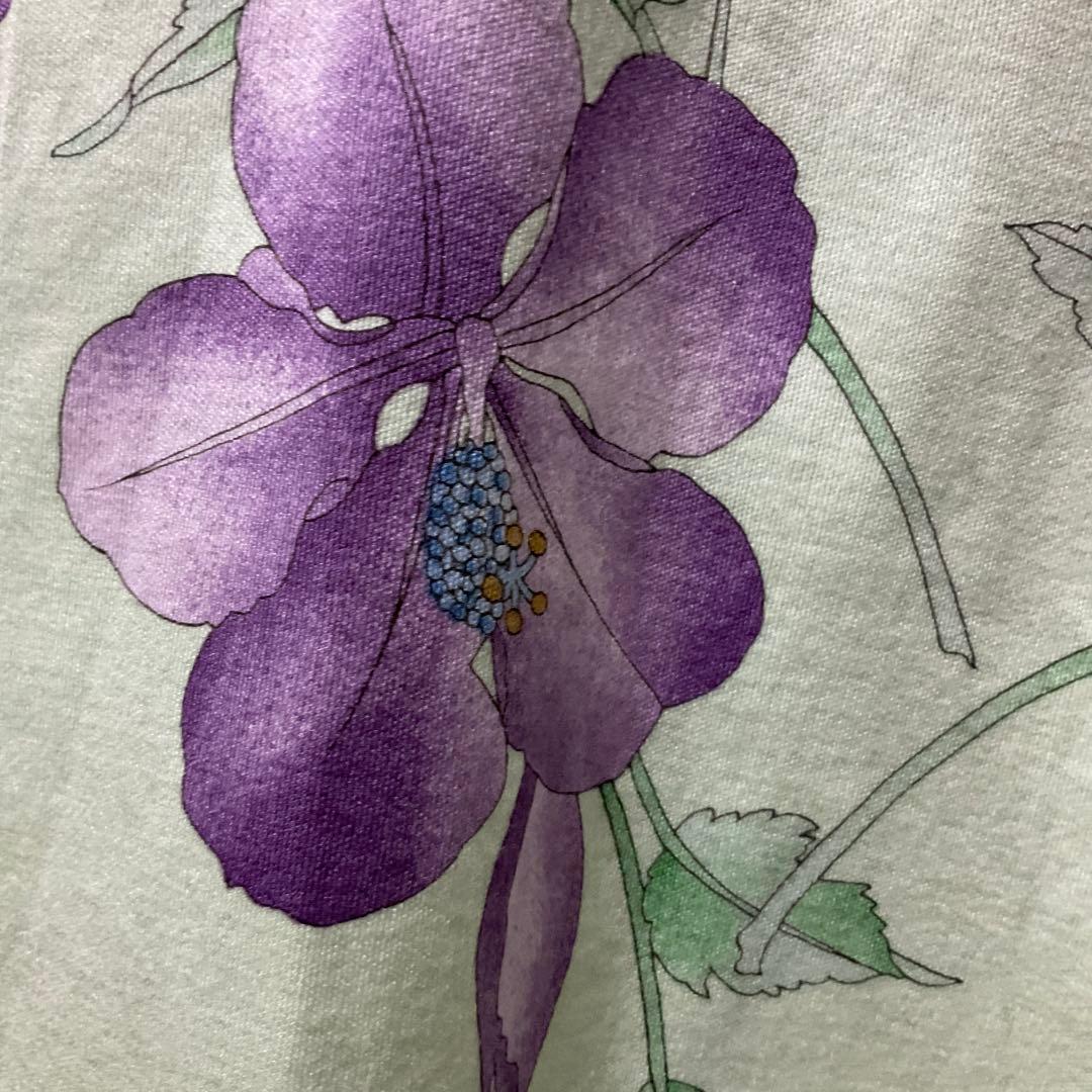 レオナール 半袖Tシャツ 薄緑色