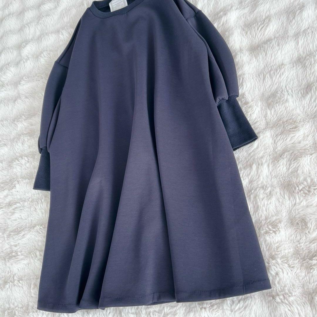 ビアズリー★袖パフダンボールワンピース　ネイビー