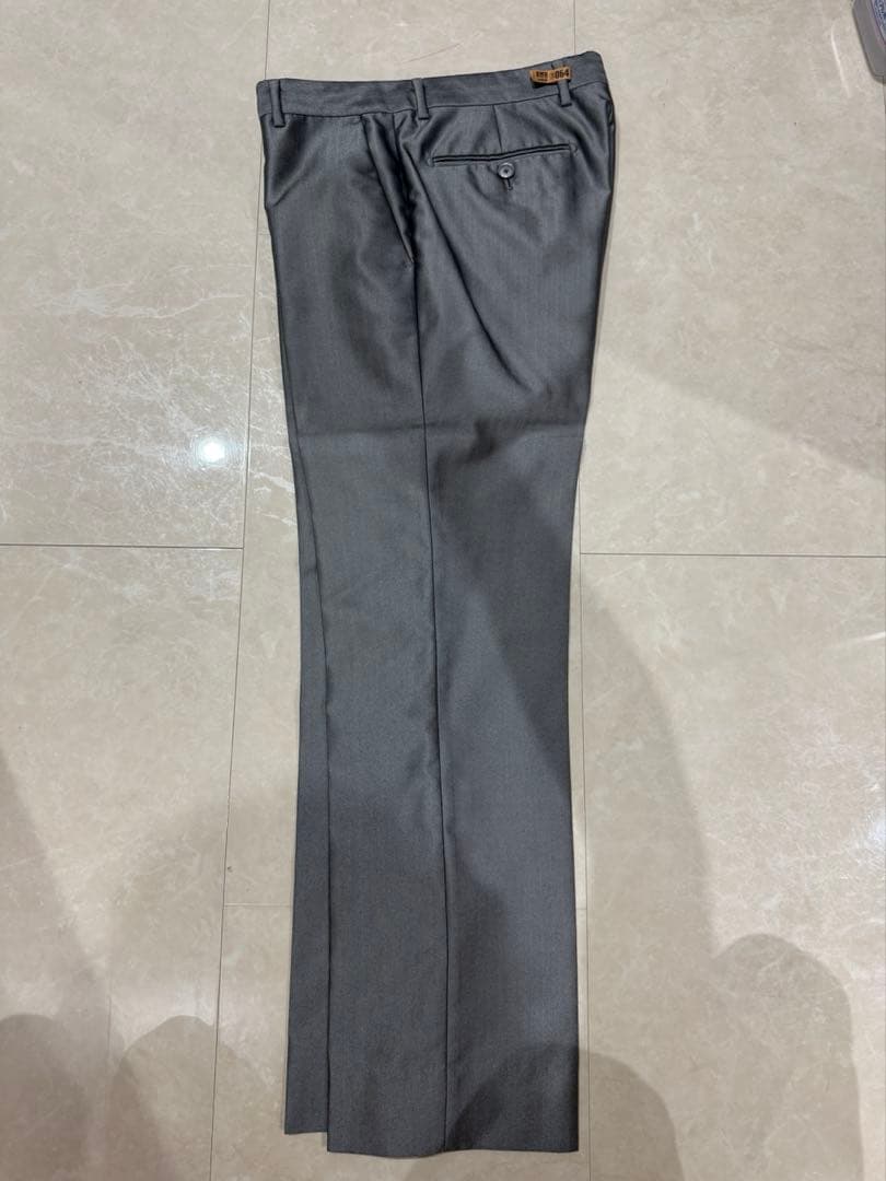 カルバンクライン　ck スーツ　光沢　シルバー