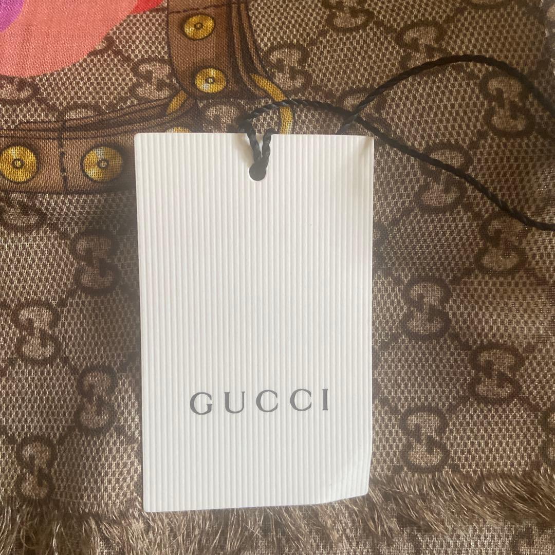 本日限定にお値下げしました‼️新品‼️大判GUCCI フラワーストール