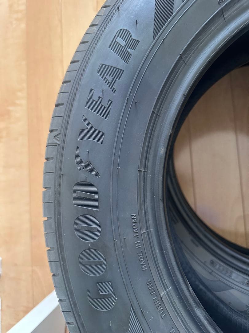 195/65R15 サマタイヤ2本GOOD YEAR 24年式で新品みたい。