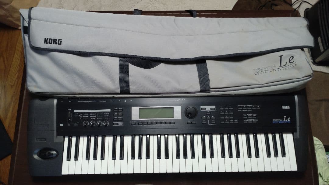 美品☘️ KORG コルグ TRITON Le 61シンセサイザー