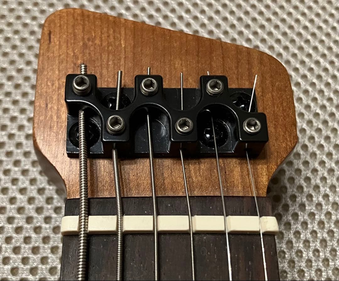 GFC GHL-300 EMG85x 改造済　ヘッドレスギター