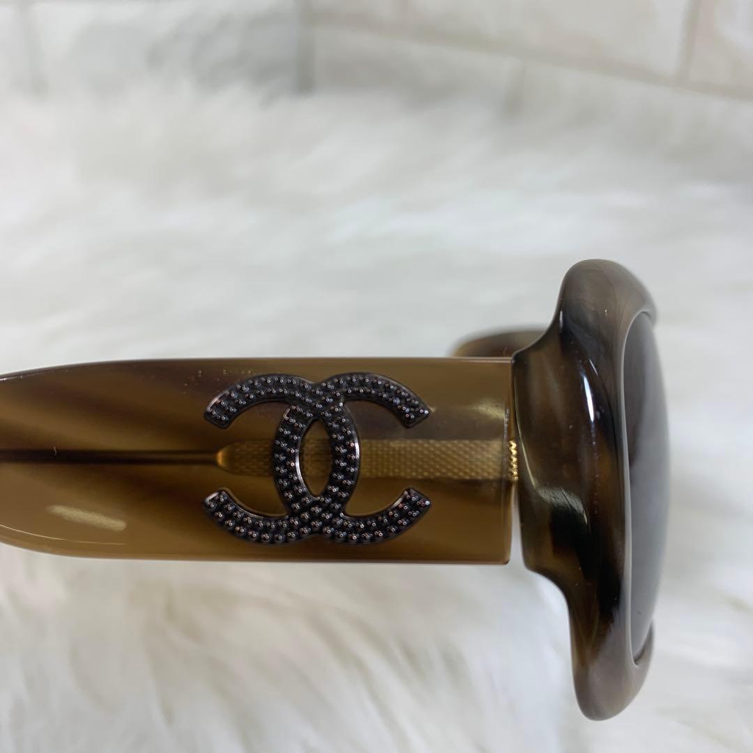CHANEL ブラウンサングラス5102ココマーク、ケース付き