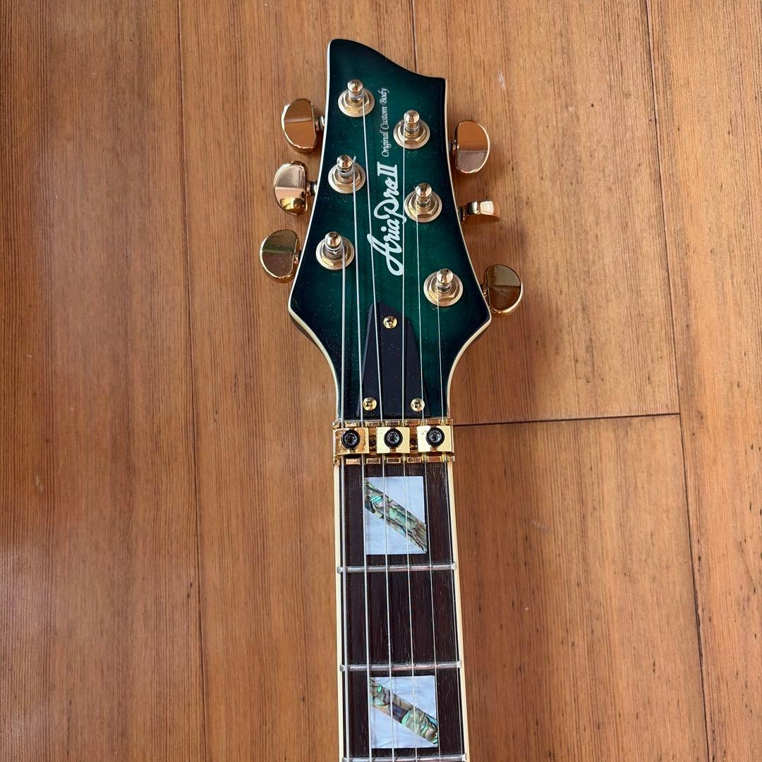 アリアPro II グリーン エレキギター