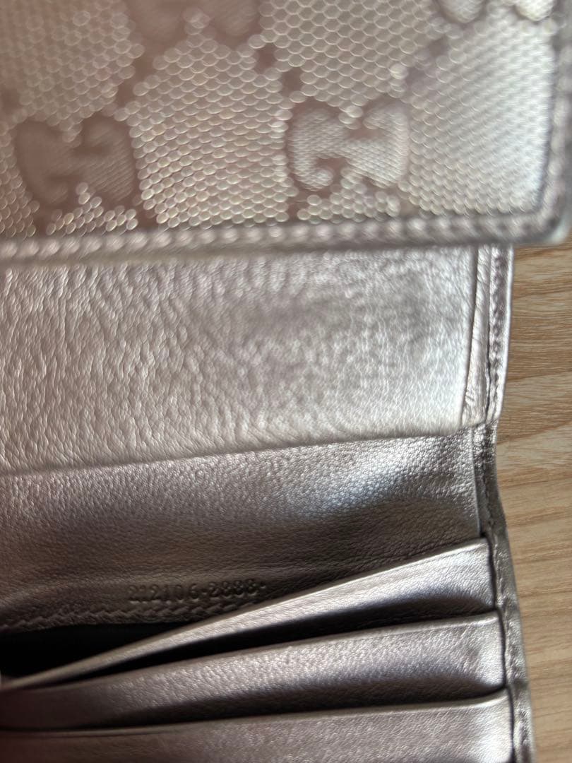 GUCCI グッチ ゴールド 三つ折り財布 箱付き