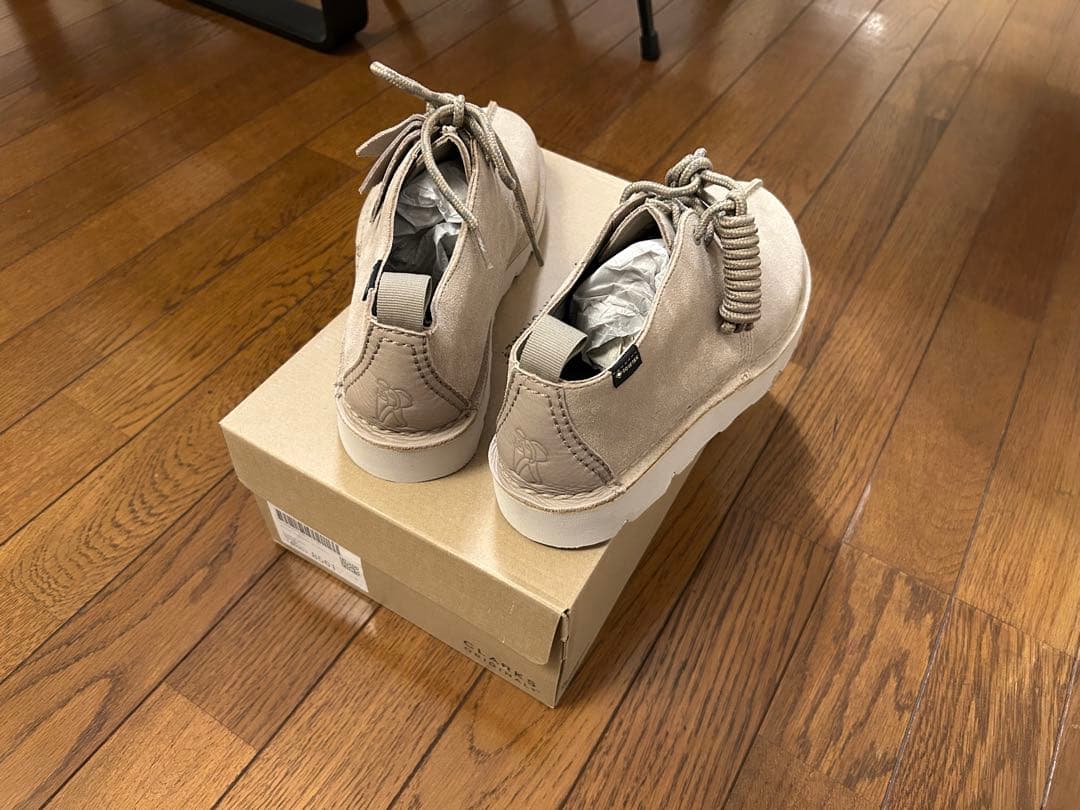 新品です♪クラークス　デザートトレックGTX UK7 Clarks ベージュ