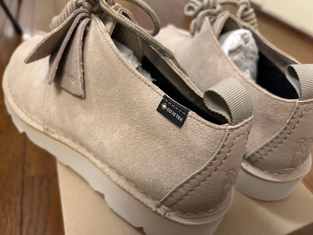 新品です♪クラークス　デザートトレックGTX UK7 Clarks ベージュ