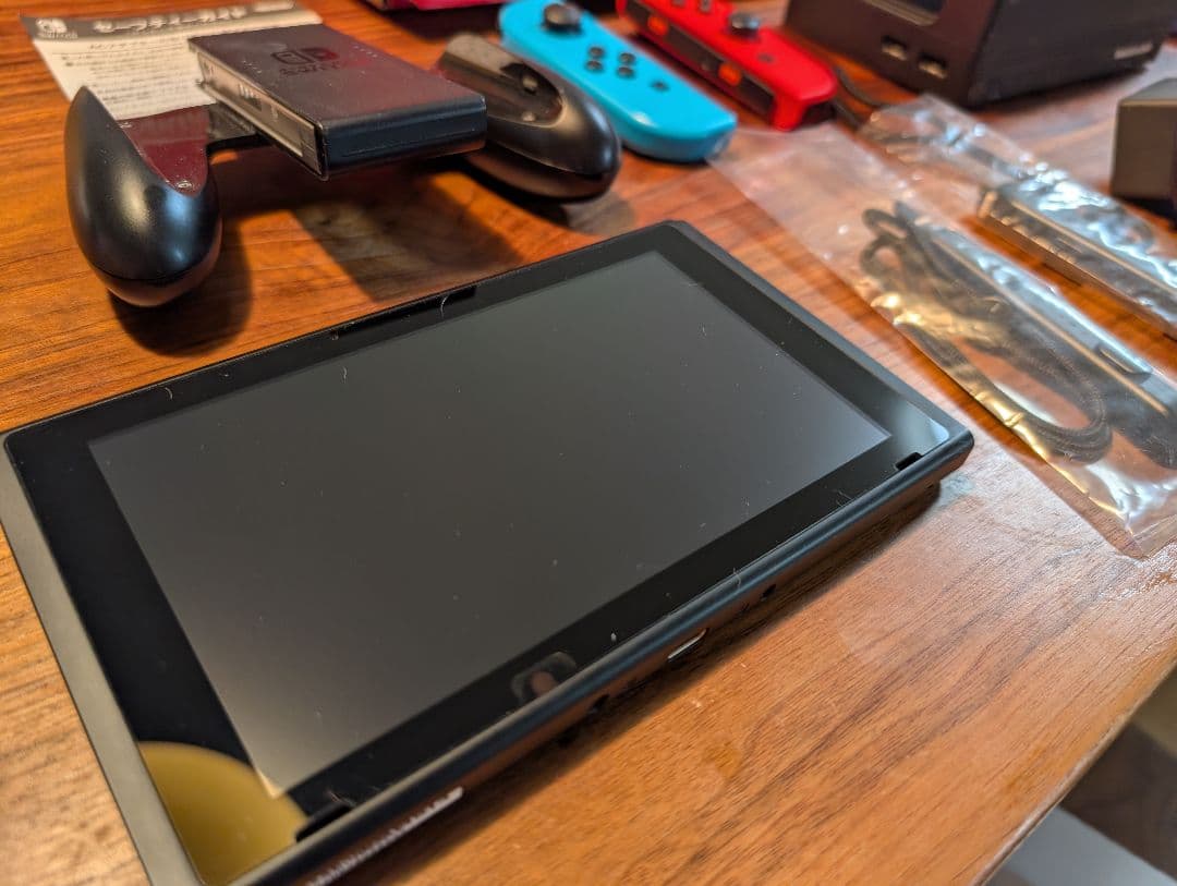 Nintendo Switch 本体 ネオンカラー　プラスジョイコン２個おまけ
