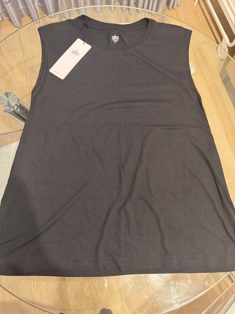 希少⚫︎日本未発売⚫︎未使用⚫︎alo⚫︎タンクトップ⚫︎黒⚫︎XL
