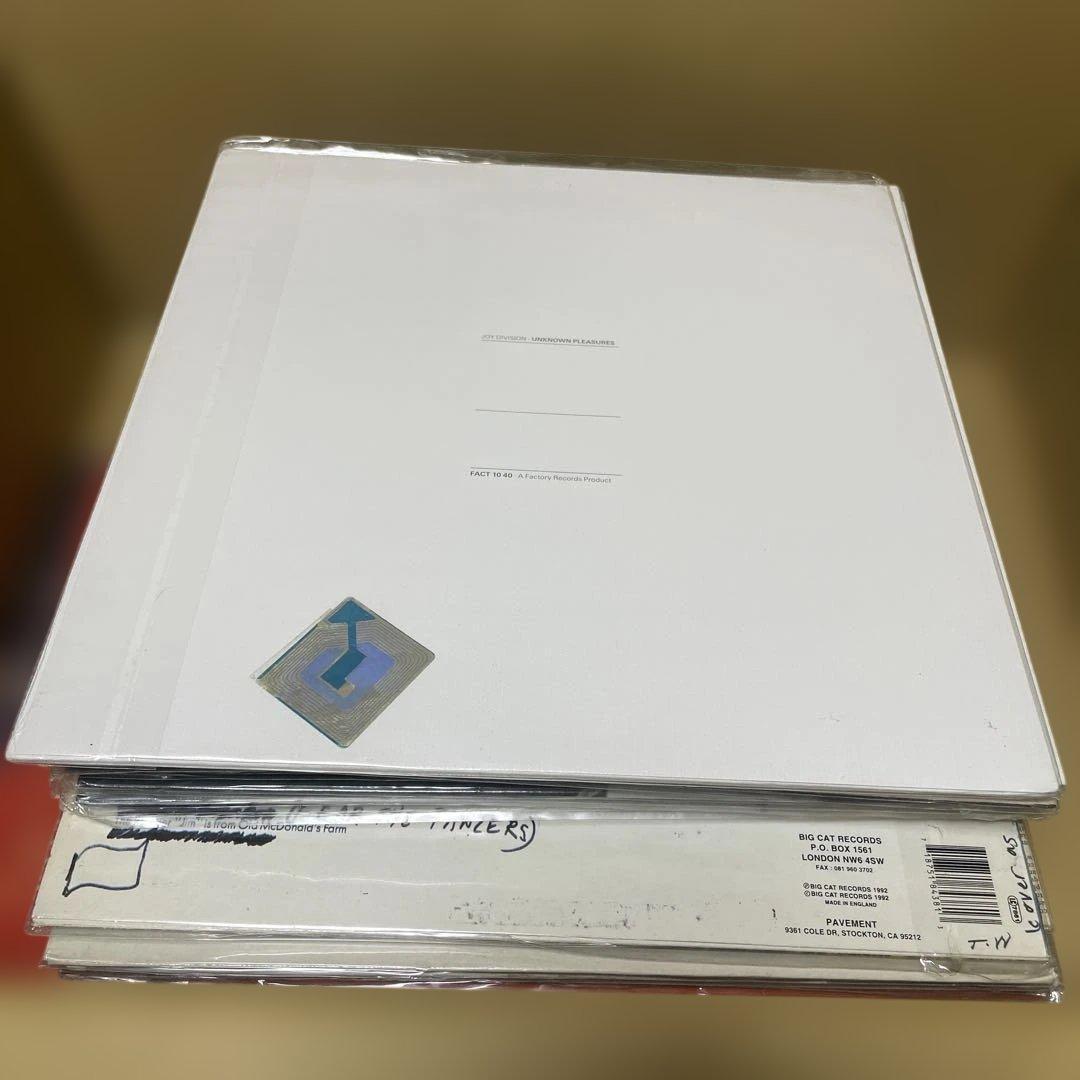【限定盤/赤盤】ジョイ・ディヴィション アンノウン・プレジャーズ 40周年記念