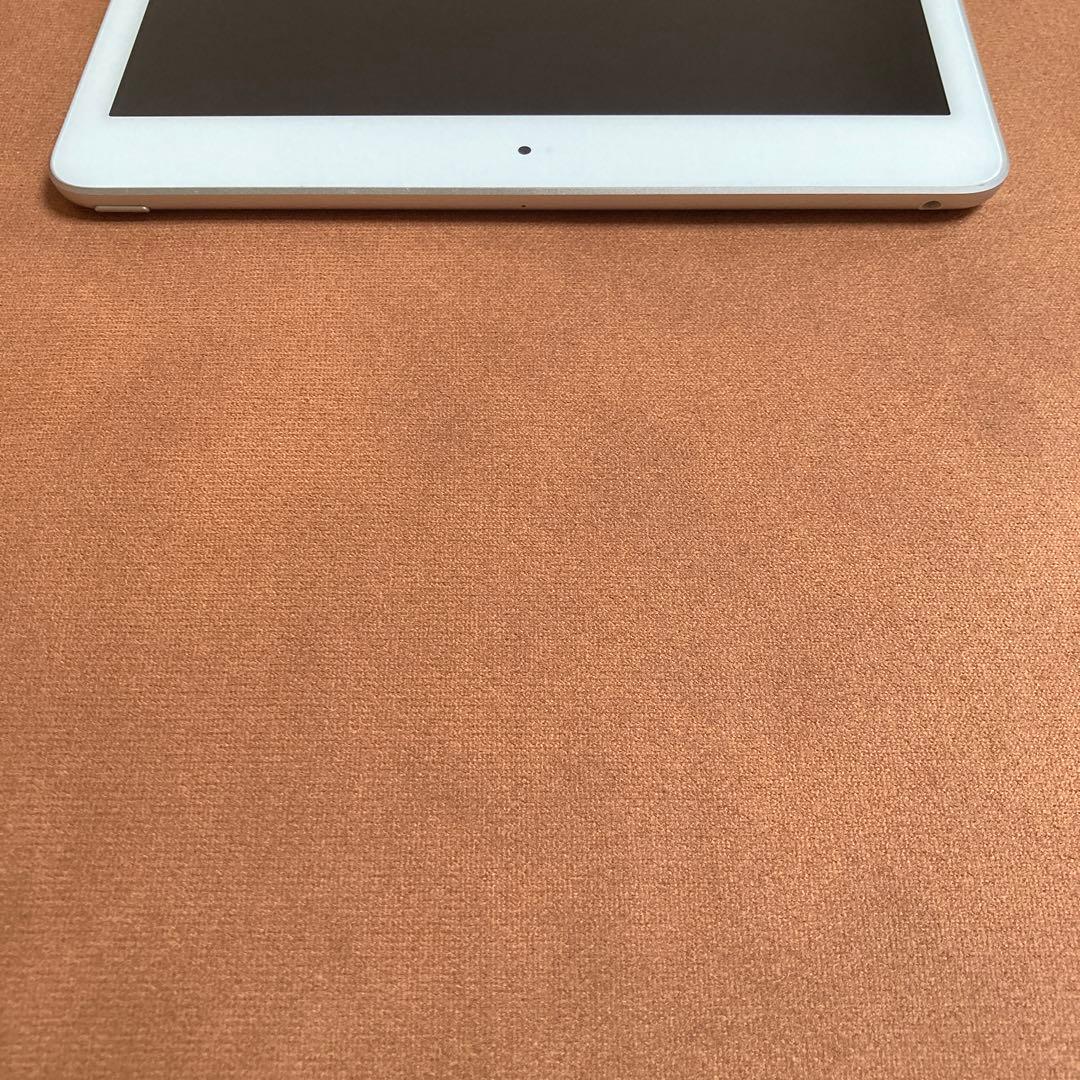 695【早い者勝ち】電池良好☆iPad8 第8世代 32GB WIFIモデル☆
