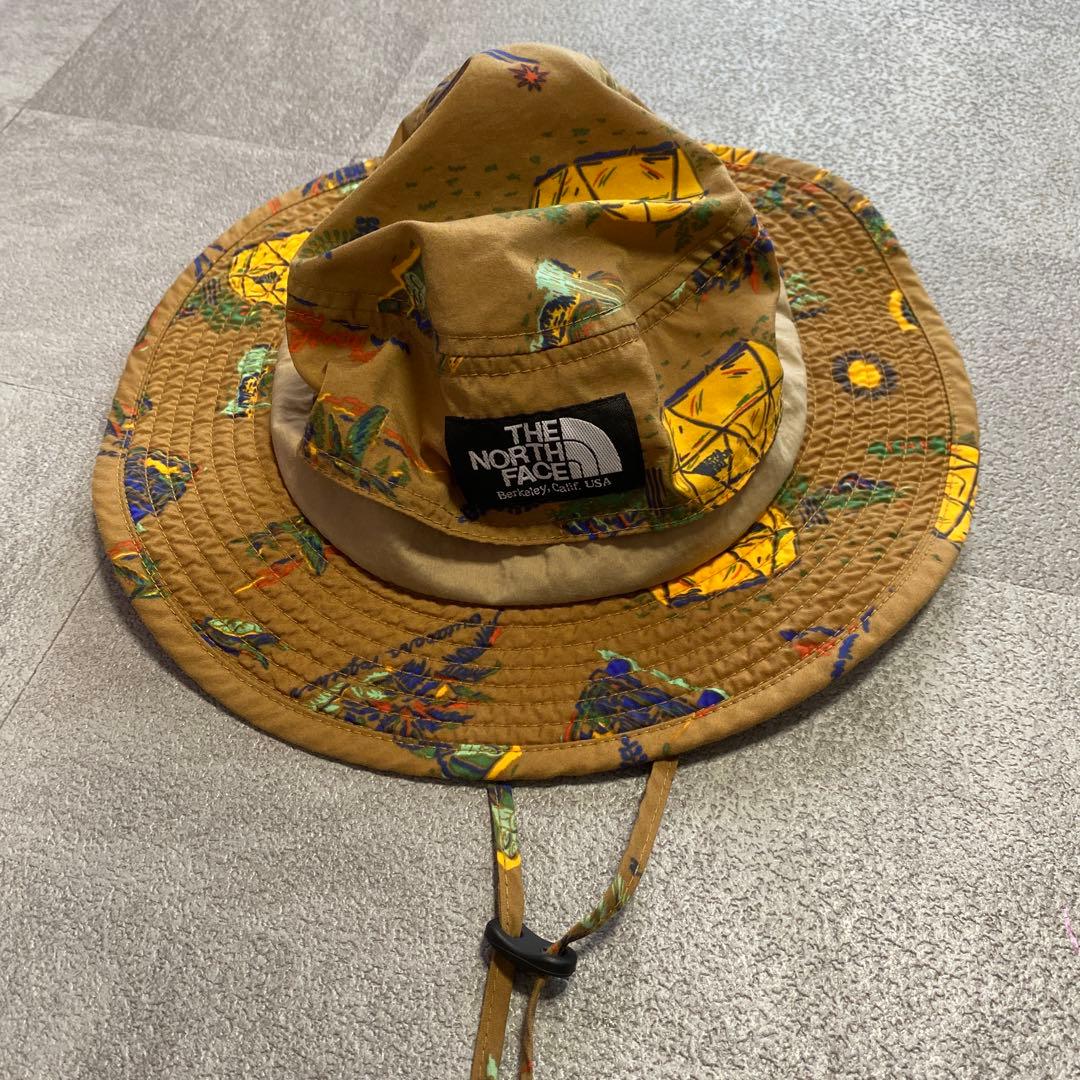 THE NORTH FACE 美品アウトドア柄ジャケットと中古ハットセット