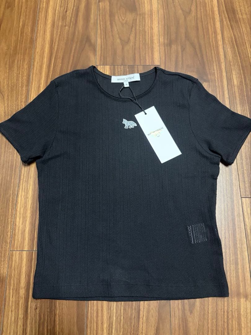 ま*る様 メゾンキツネ　黒Tシャツ　XS 新品