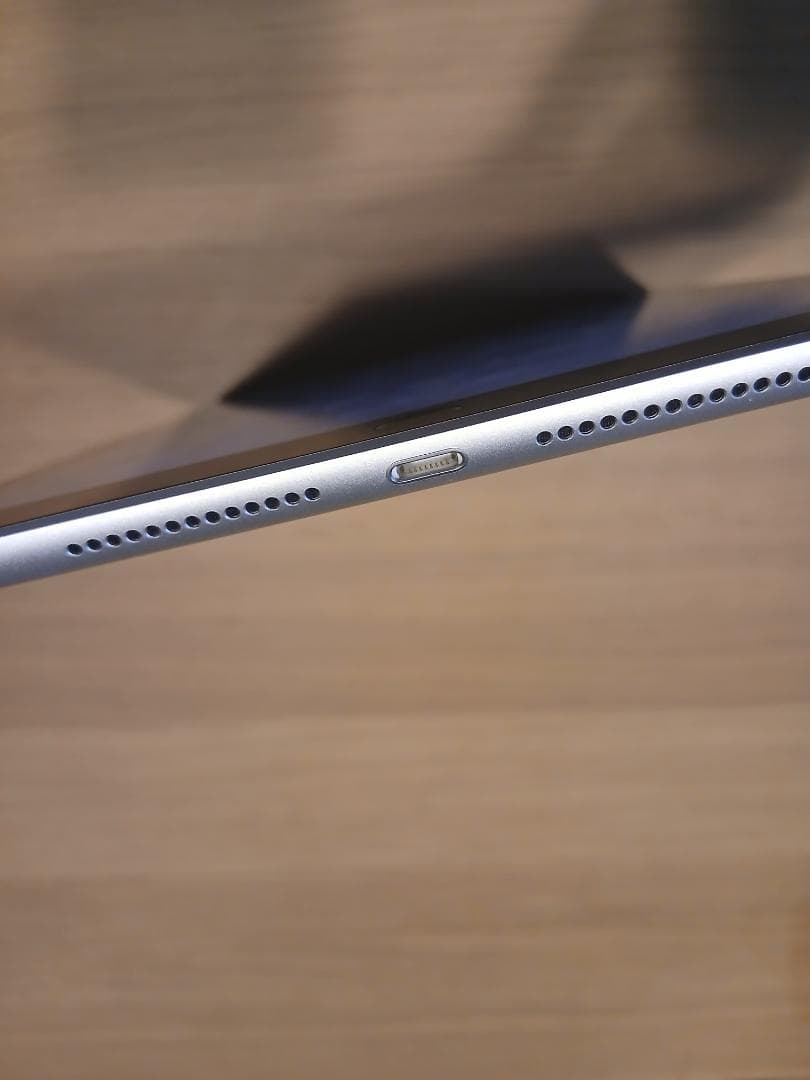 iPad(第９世代)シルバー