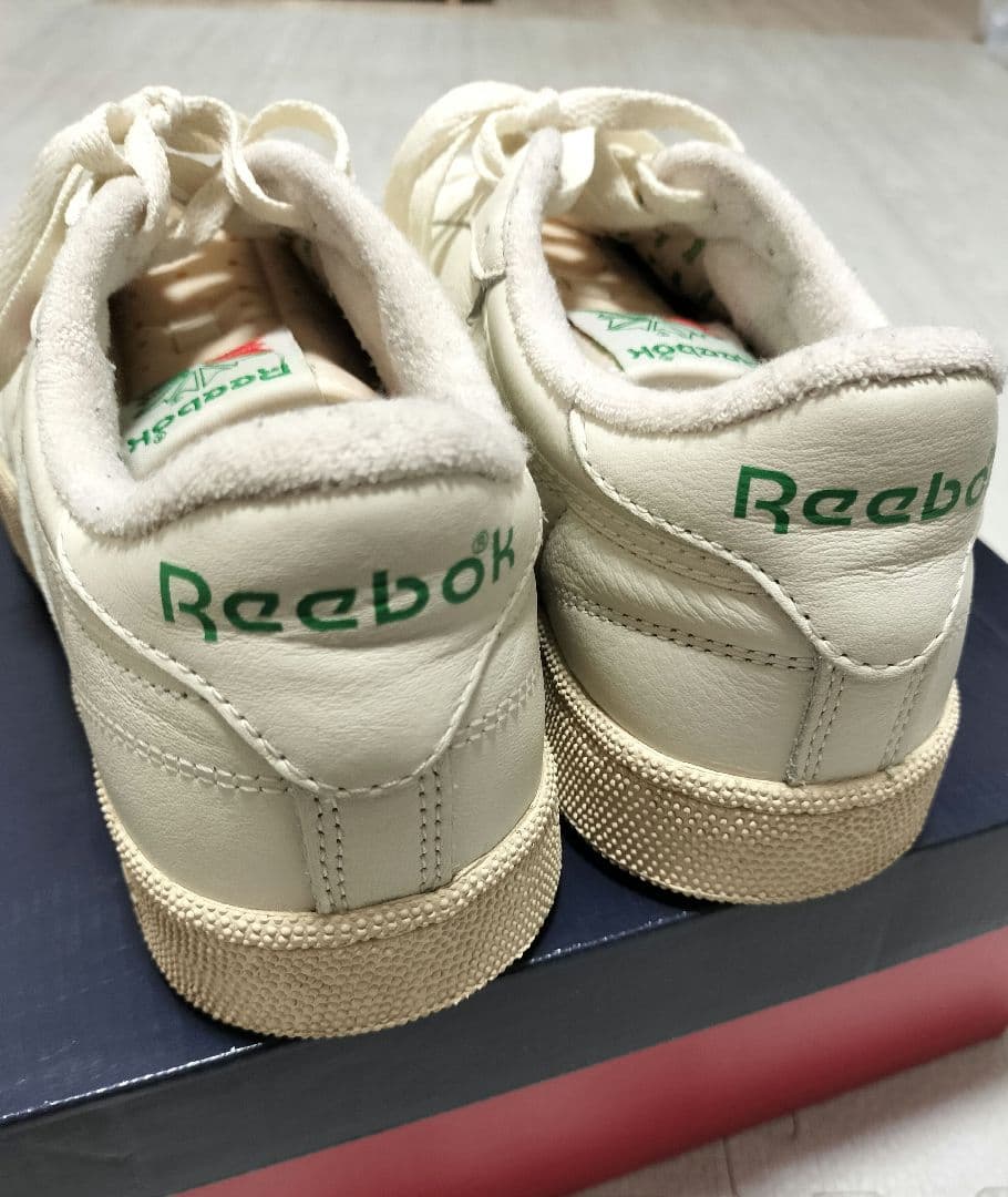 リーボックCLUB C85 VINTAGE スニーカー BEAMS