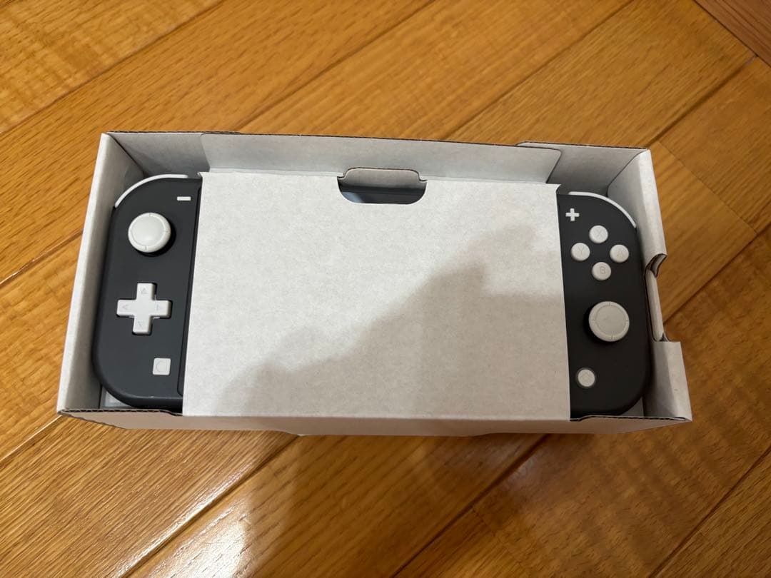 Nintendo Switch Lite グレー 本体 箱、ACアダプター付き