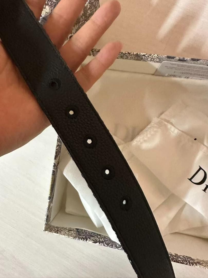 Christian Dior ロゴベルト