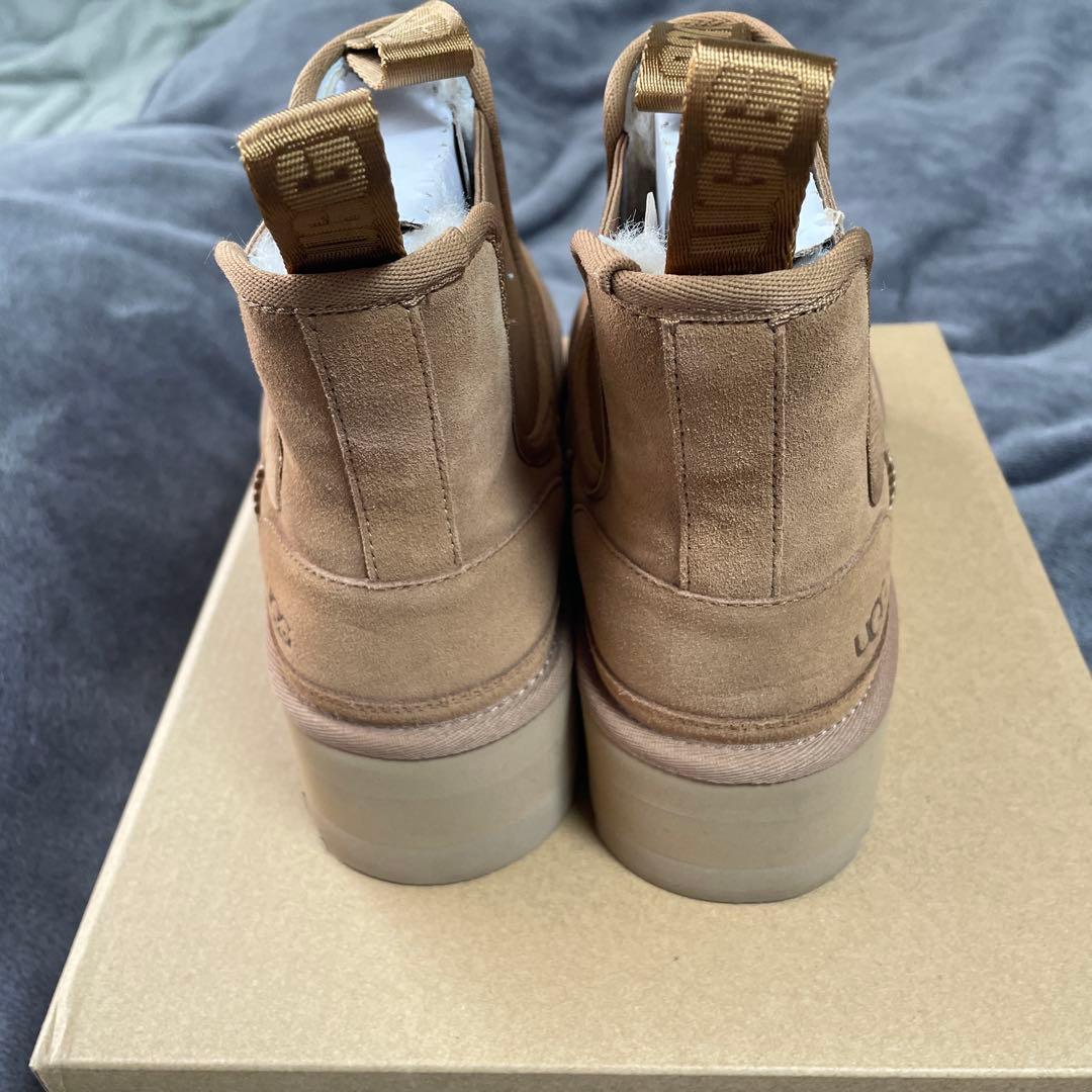 UGG W CLASSIC MINI PLATFORM 23㎝