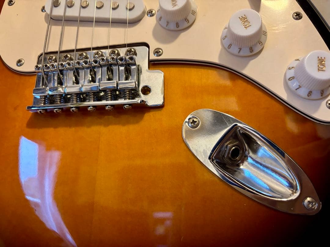 Squier Affinity Stratocaster サンバースト
