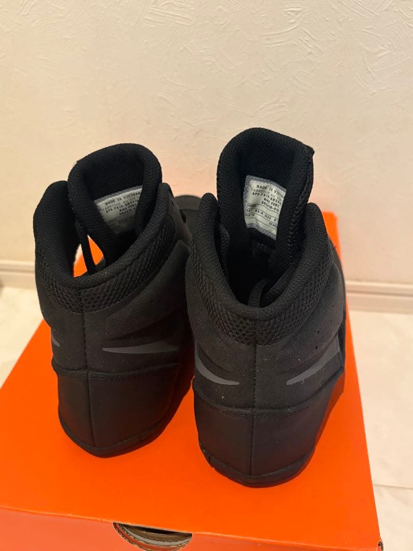 【そそそそそそん】 NIKE FURY ボクシングシューズ 26.0cm