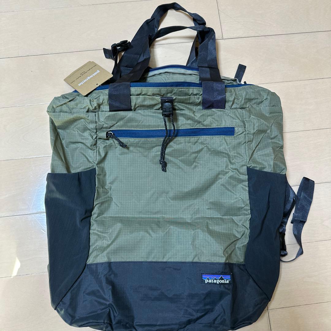 パタゴニアUltralight Black Hole Tote Pack