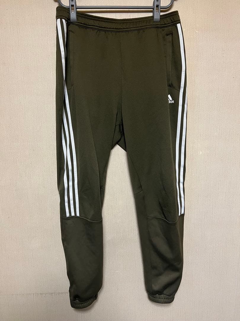 adidas アディダス　ジャージセットアップ　ブラック　オリーブ