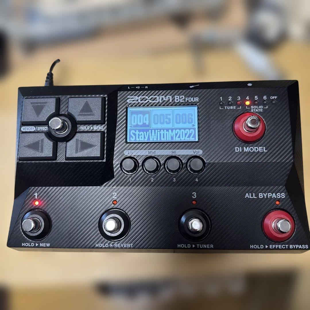 ZOOM B2FOUR ベース用マルチエフェクター