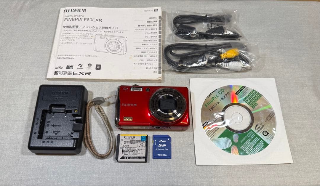 Fujifilm FinePix F80EXR レッド