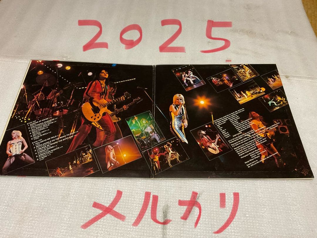 THE RUNAWAYS・LIVE inJAPAN。LPレコードジャケット。