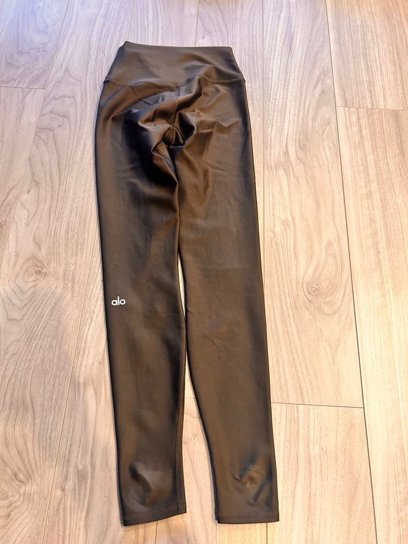 ヨガ・ピラティス Alo Yoga High-Waist Airlift Legging