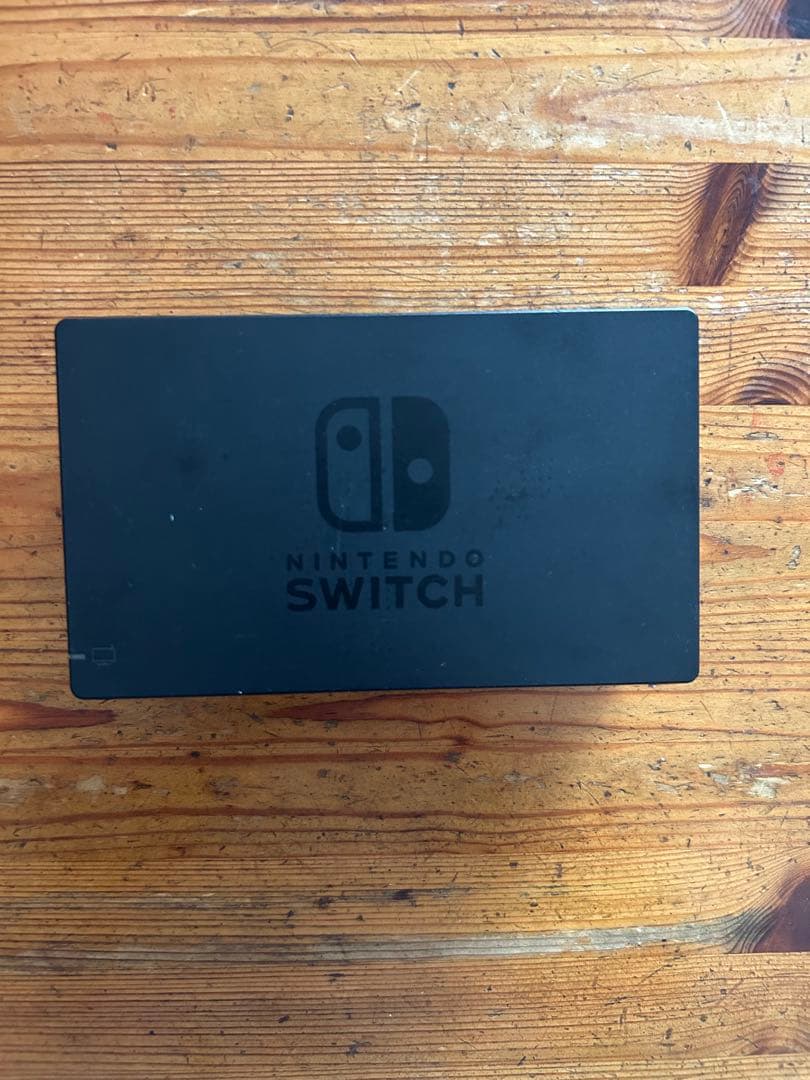 Nintendo Switch本体＋SD32GB＋純正充電スタンド付き