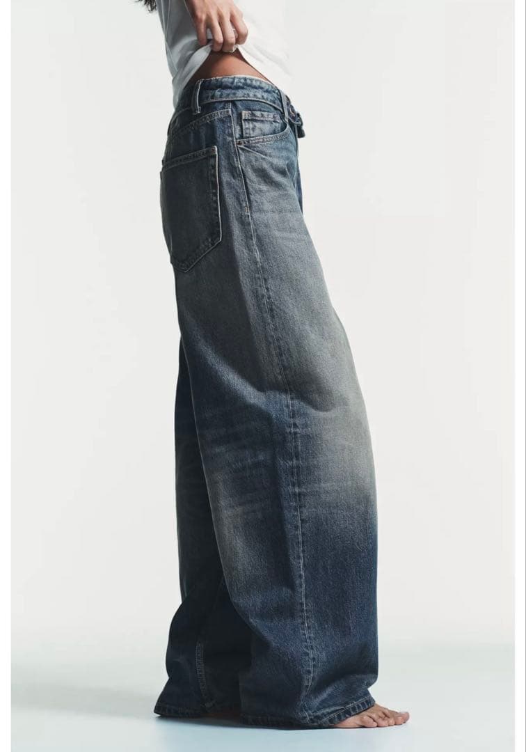 ZARA TRF ミッドライズ折り返しウエストデニムパンツ　EU32(5号)