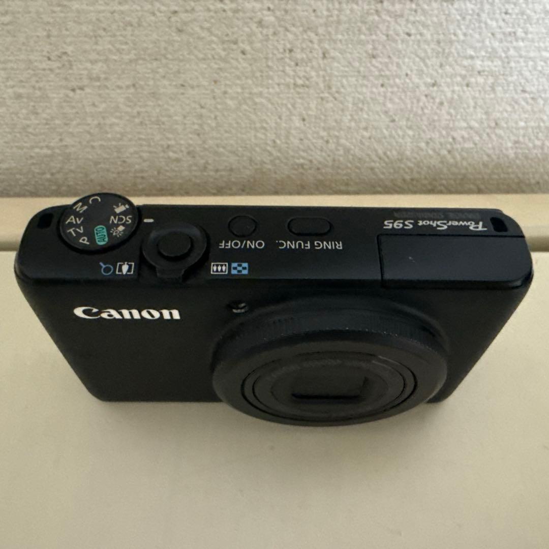 【Canon PowerShot S95】カメラ本体、バッテリー、充電器