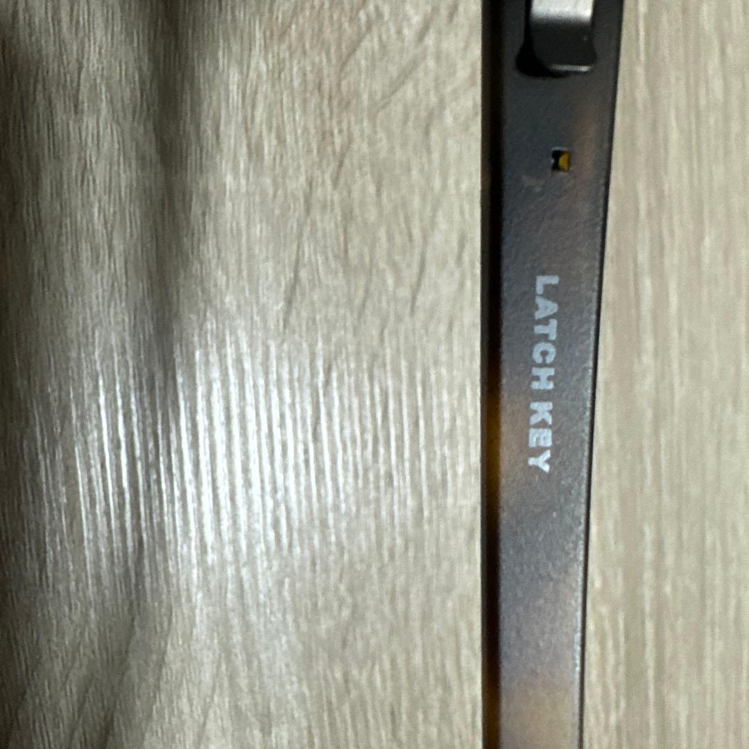 1日限定オークリーpolarized サングラス ブルーレンズ ブラックフレーム