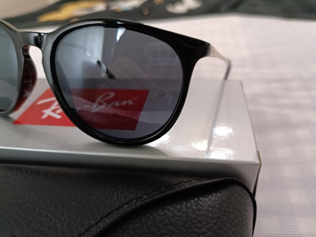 美品 Ray Ban サングラス RB4171 Erika