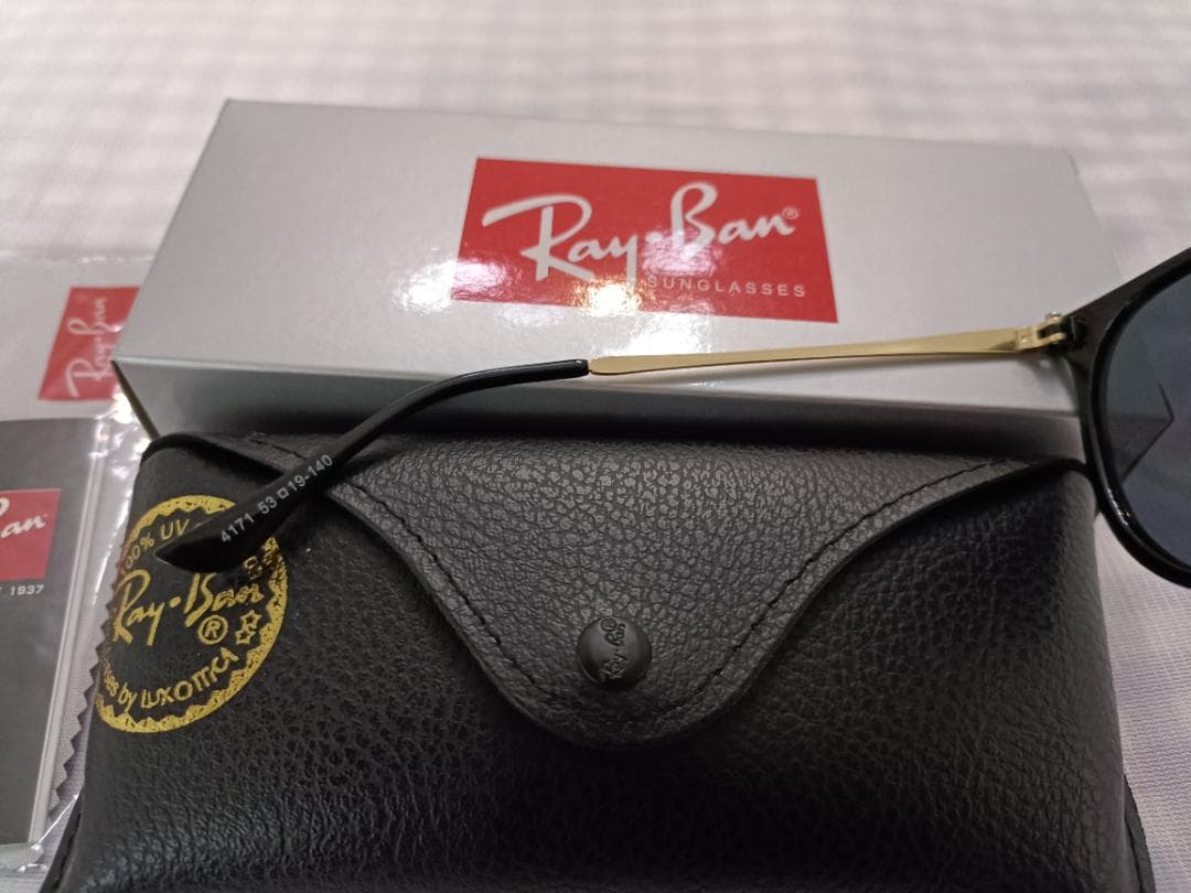 美品 Ray Ban サングラス RB4171 Erika