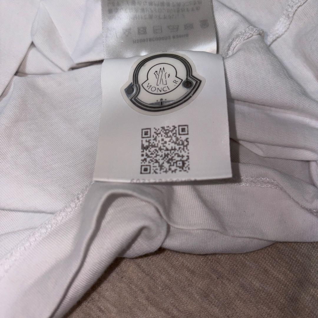 モンクレール　ワンポイント　シンプルTシャツ　ホワイト