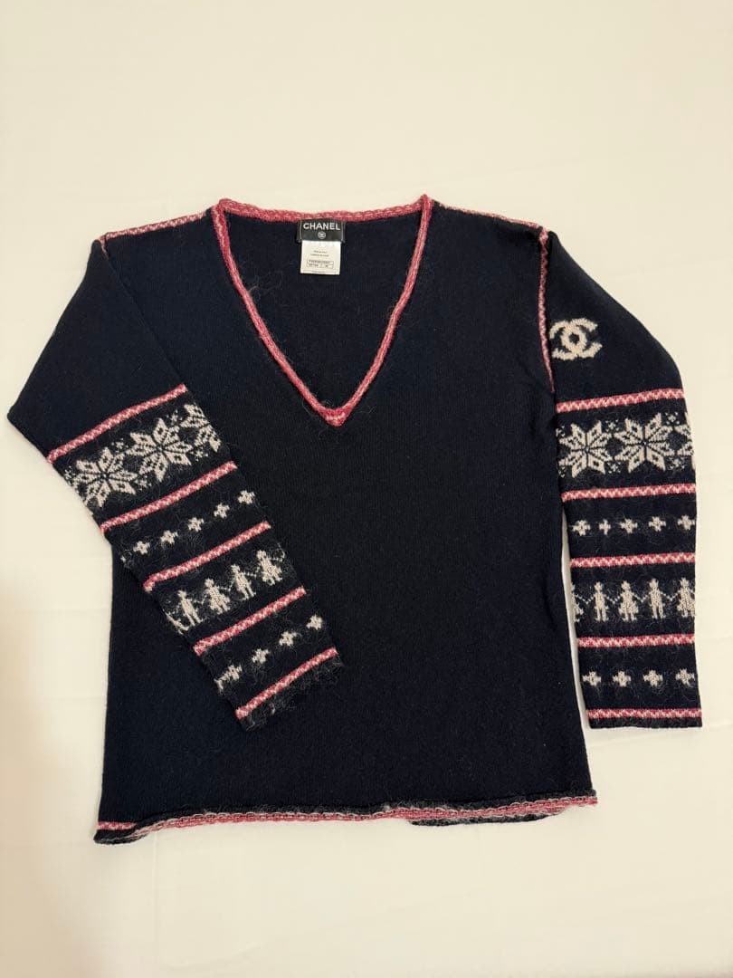 CHANEL ニットトップス、パーカー付きマフラー