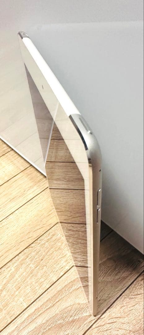 転校生 【美品】iPadmini4 A1550 SIMフリー