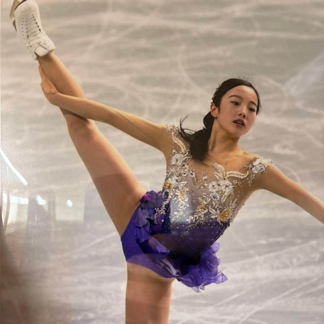 【7月SALE】本田真凜選手フィギュアスケート サイン入り写真