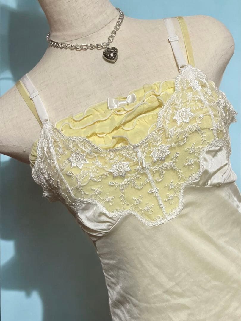 バレエコア✴︎フリルサテンリボンy2k甘ロリキャミ✴︎フェアリーグランジ古着屋