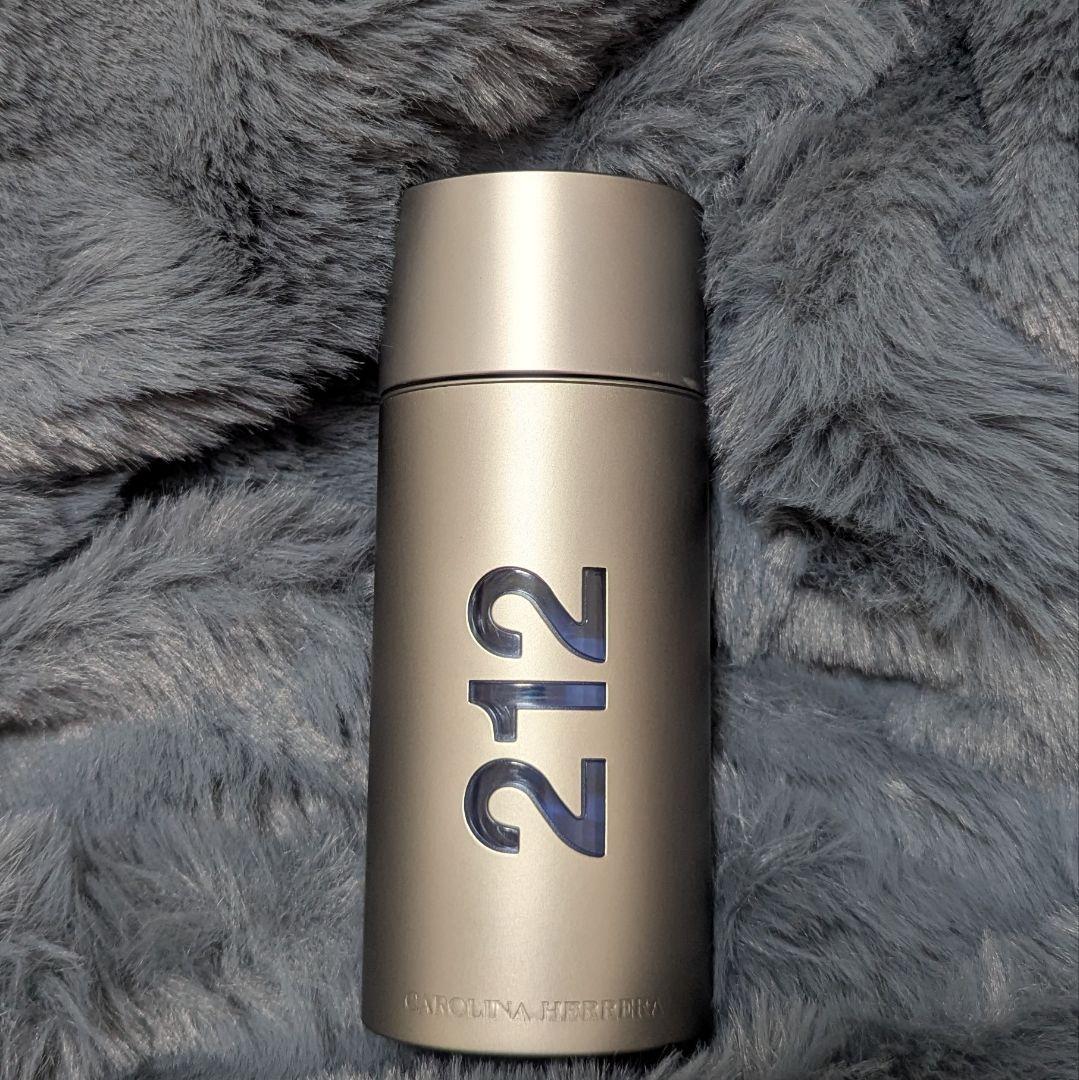香水(男性用) Carolina Herrera 212 Men NYC 100ml