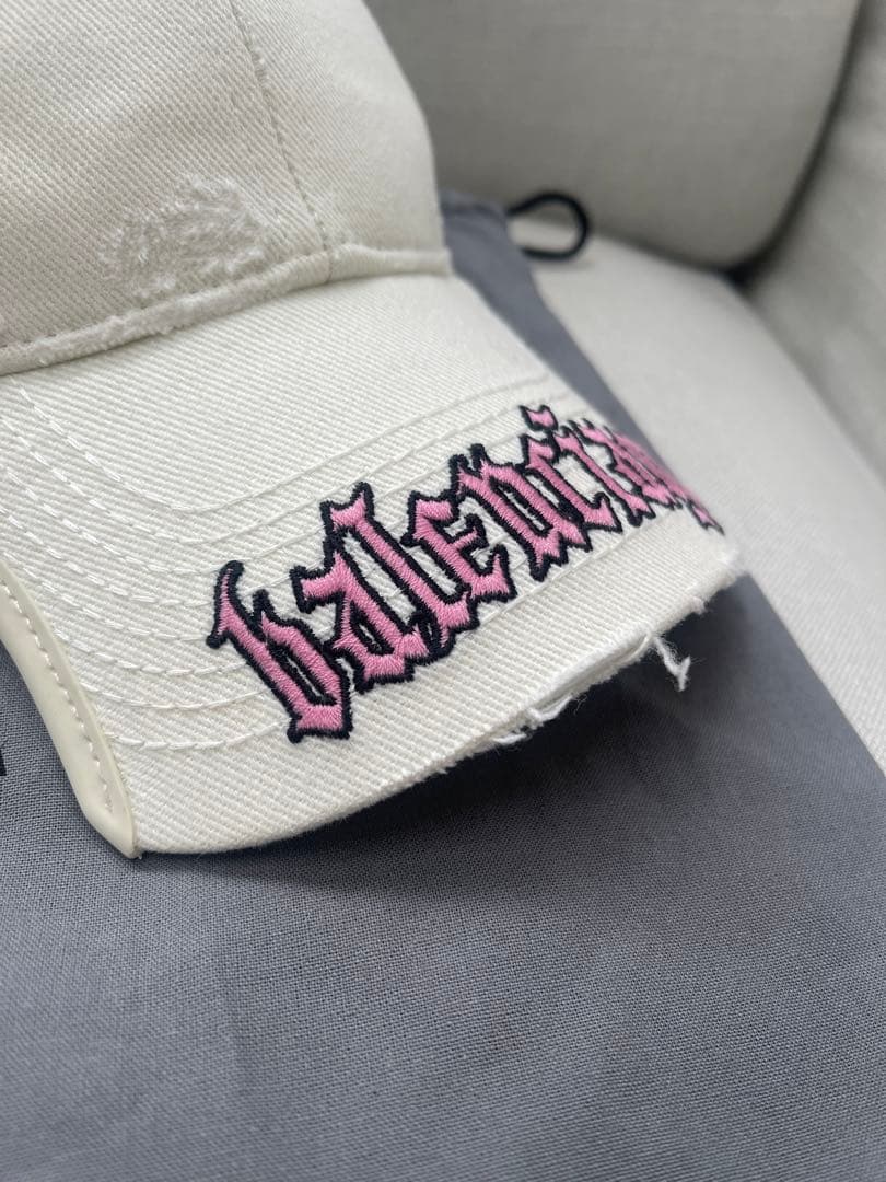 新品未使用balenciagaバレンシアガホワイトキャップ