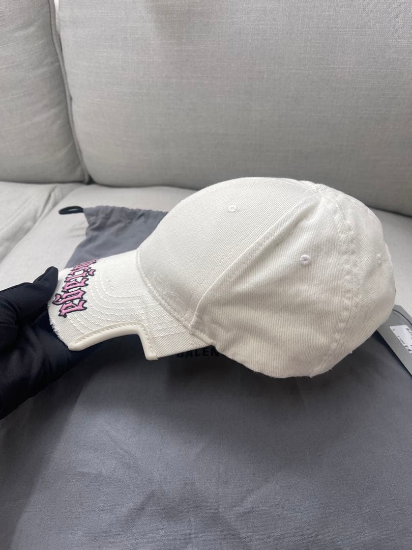 新品未使用balenciagaバレンシアガホワイトキャップ