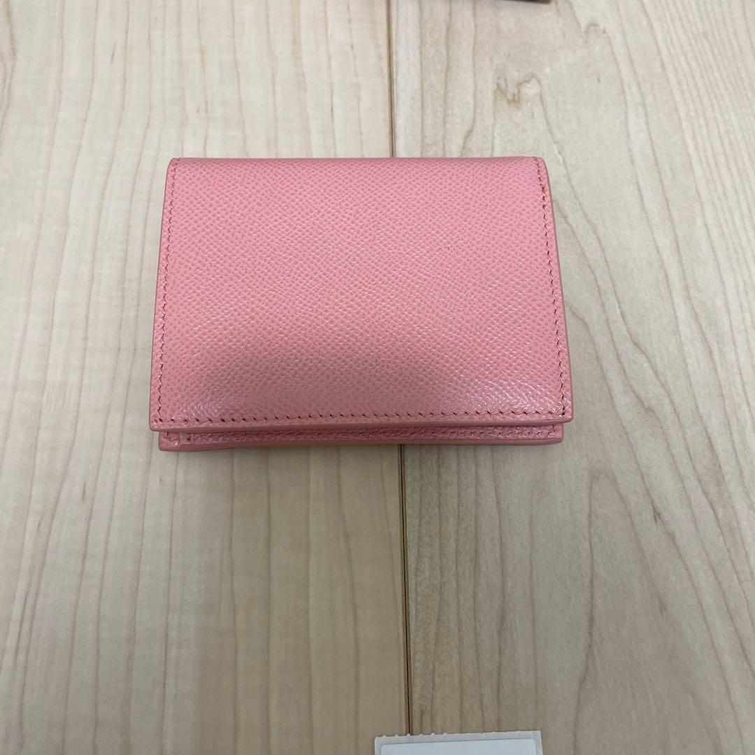 フェラガモ。ピンクの財布。 新品、未使用、箱付き 自宅保管につき了承下さい