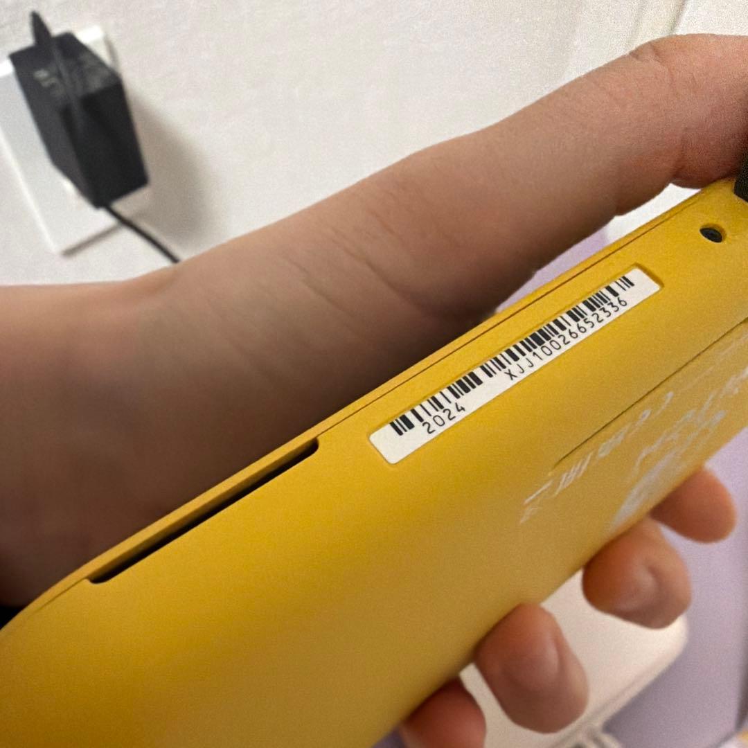 Nintendo Switch Lite イエロー 充電器付き