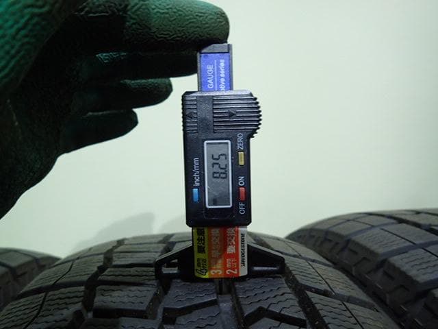 B285【送料無料】スタッドレスタイヤ 195/65R15 4本セット