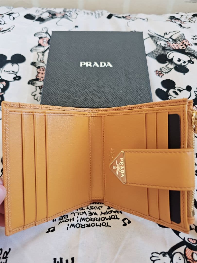 【新品 未使用】サフィアーノタブ 折り財布