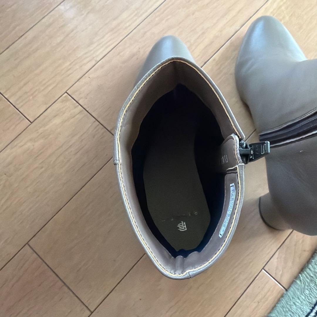 【新品未 使用】BEAUFIT　ショートブーツ